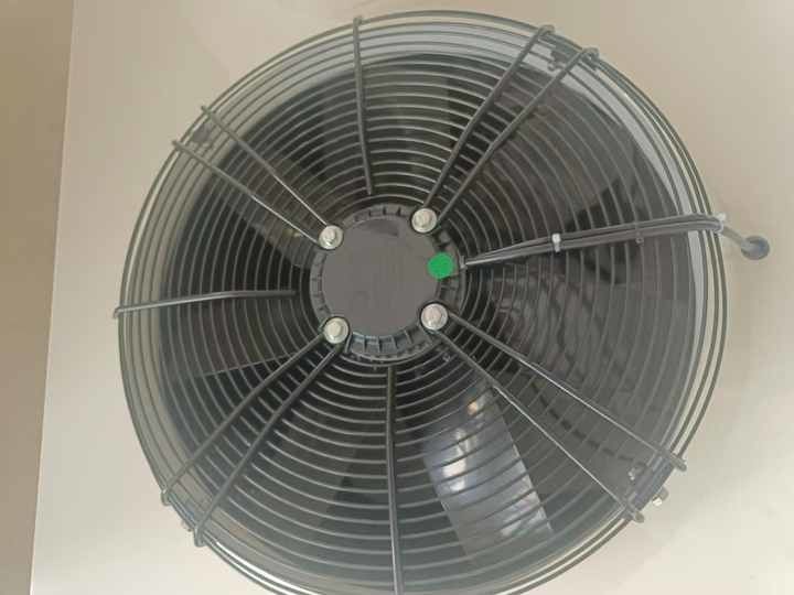 YWF 시리즈 200 ~ 630mm 냉장고 팬 블레이드 모터 콘덴서 증발기 팬 제조업체 외부 로터 축적 흐름 팬